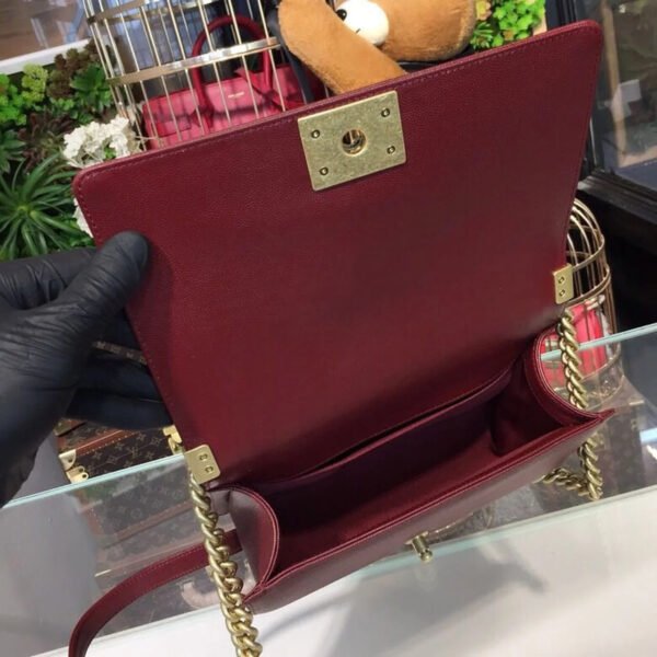 4CA4050C-E97F-BCFA-245D-878B4EF3987D.jpg Chanel Boy Handbag Gold Toned Hardware Burgundy For Women, Women’s Bags, Shoulder And Crossbody Bags 9.8in/25cm A67086