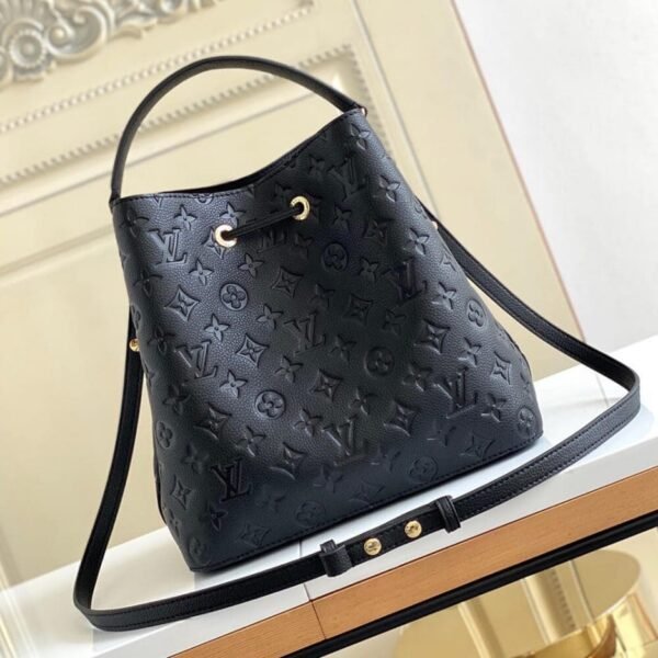 4D1789DE-9011-A833-A69A-FB76773C3D6D.jpg Louis Vuitton M45256 Néonoé MM