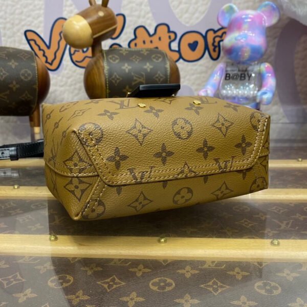 4D1CA15D-7A8B-2910-A834-160CDC896A6A.jpg Louis Vuitton M46816 Atlantis BB