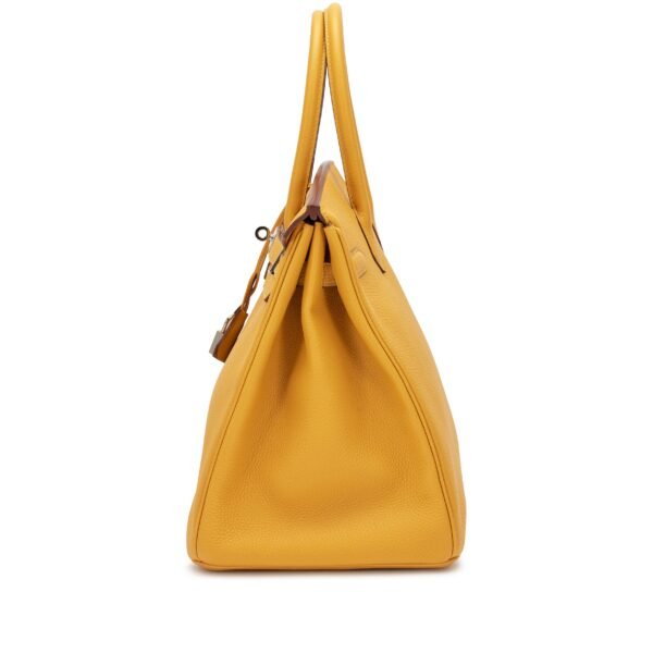 4D4558A5-0DC9-AFD9-00CD-0224A7397A32_96bba20f-83ee-49e7-939c-0d898844b5a2.jpg Birkin 30 Jaune Ambre Togo Palladium Hardware