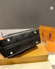 4E3D3C10-CBAF-D443-CC93-D25AF10EFC49.jpg Louis Vuitton M46288 CarryAll PM