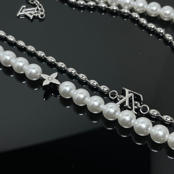 Pearls Fusion Necklace