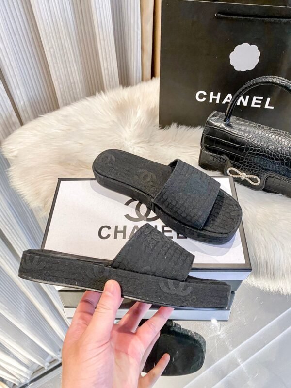 Chanel Women's Logo 25ss CC Sandal