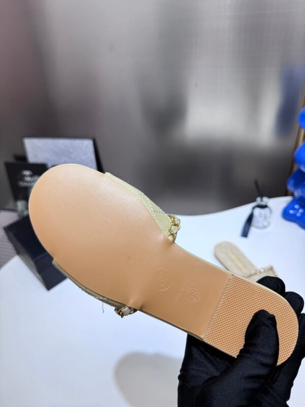 Chanel Women's Logo 25ss CC Sandal