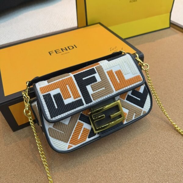 Fendi Baguette Mini