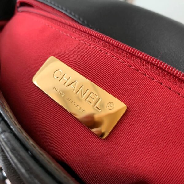 51B1C0EB-CA72-6602-BCE0-B5DD2302C2DF.jpg CHANEL 19 Large Handbag AS1161
