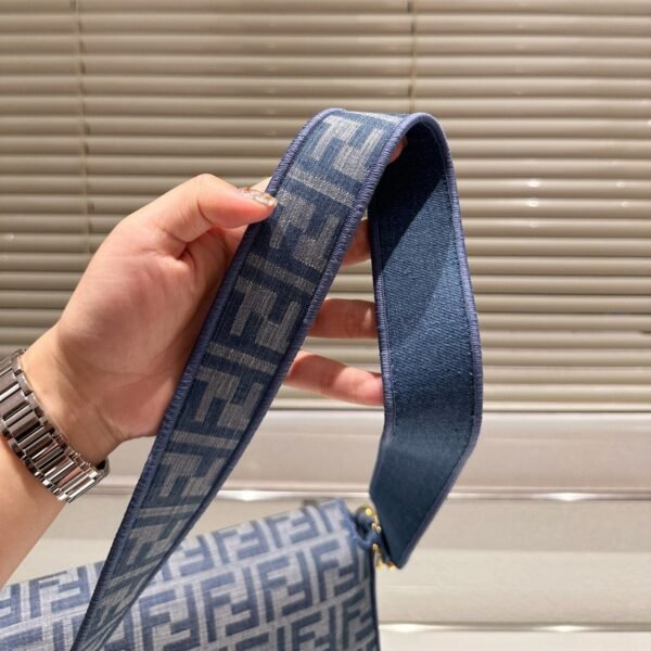 Fendi Baguette Medium