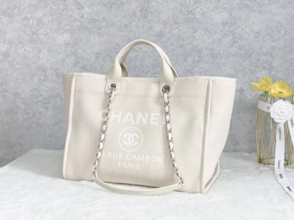 Chanel Small Shopping Bag Silver Hardware Cream For Women, Women&rsquo;s Handbags, Shoulder Bags 15.2in/39cm AS3257