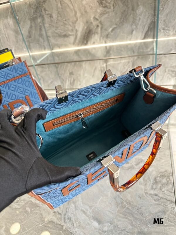 Fendi Sunshine Medium