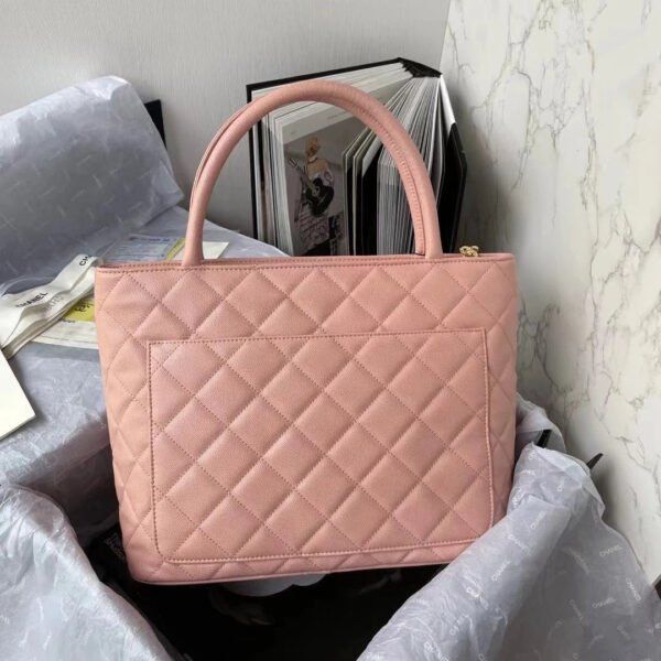 54B4E672-AAFB-ED62-BECF-9973AEF72528.jpg Chanel Medallion Tote Shoulder Pink Bag For Women 29cm/11.4in