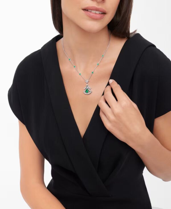 DIVAS DREAM NECKLACE