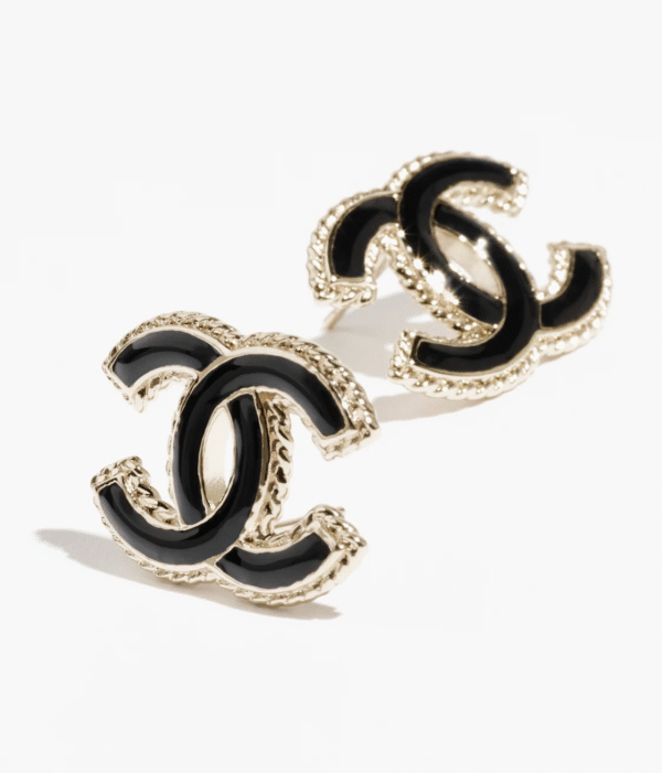 STUD EARRINGS