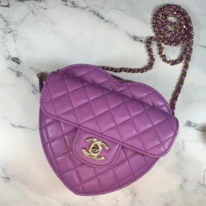 55E394D7-1A3D-5957-E673-A96E2E16270C.jpg Chanel Heart Zipped Arm Coin Purse 22S Purple/Black Ap2786 - black