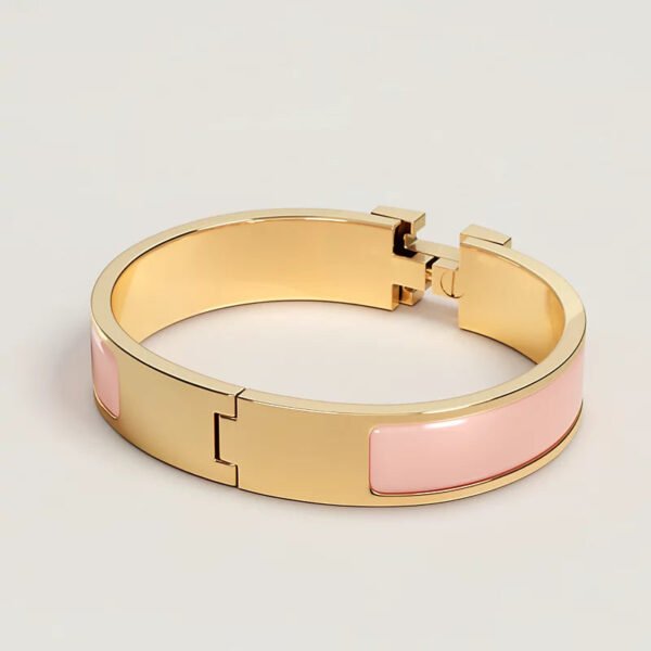57910506-D7A9-5D35-5FF1-836C308D0238.jpg Hermes Clic H bracelet