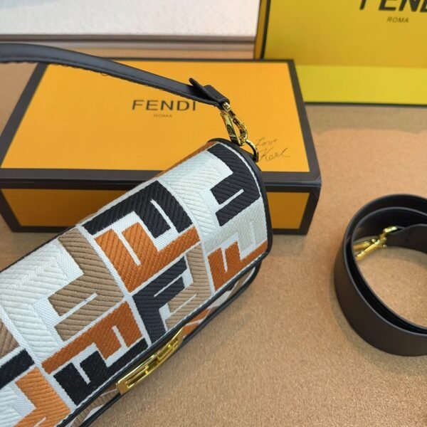 Fendi Baguette Medium