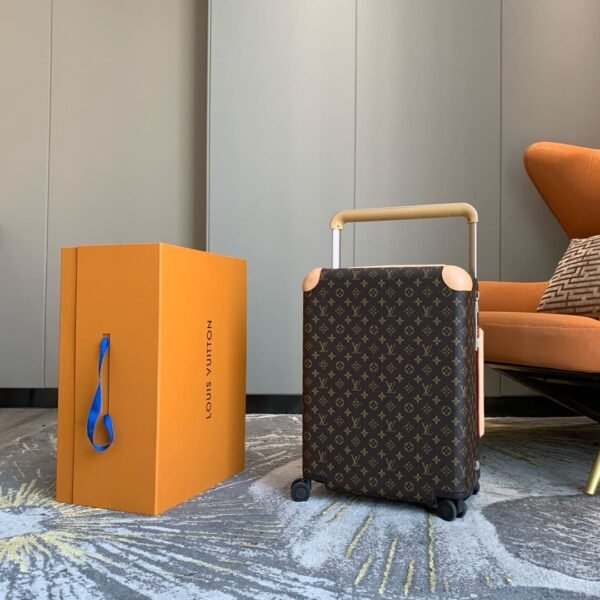 58D67A2C-D33C-FD4E-9B0E-1DEFE0BEFEC6.jpg Louis Vuitton M23203 Horizon 55
