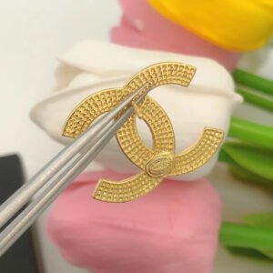 59D92DD3-84AA-D5D1-18C6-05A07B96A7CA.jpg cc Earrings
