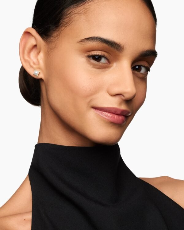 5A151818-56CB-3E17-4660-4D4471A96420.jpg Pearl Stud Earrings 18K Yellow Gold with Pearls and Diamonds, 7.4mm