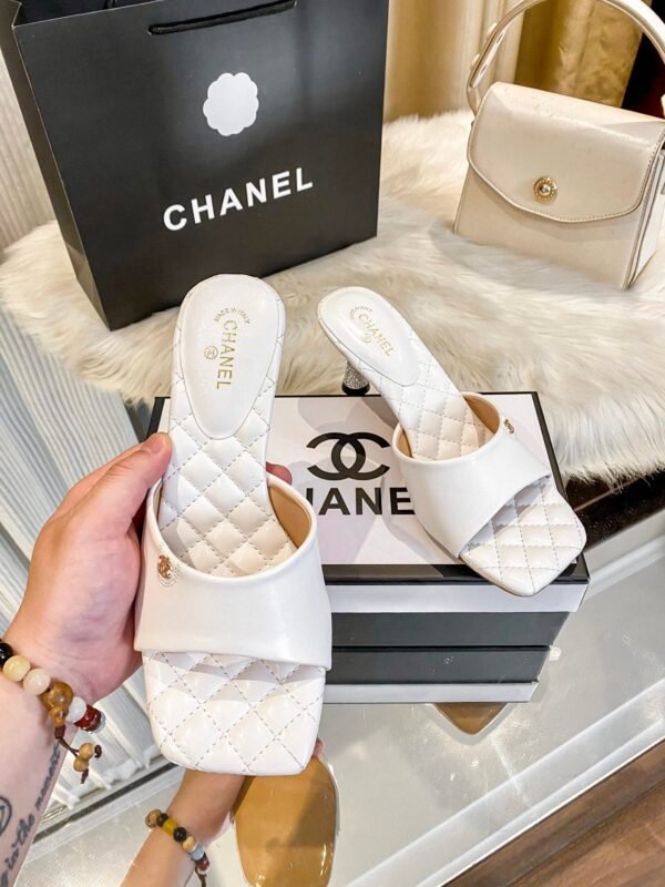 Chanel Women's Logo 25ss CC Sandal