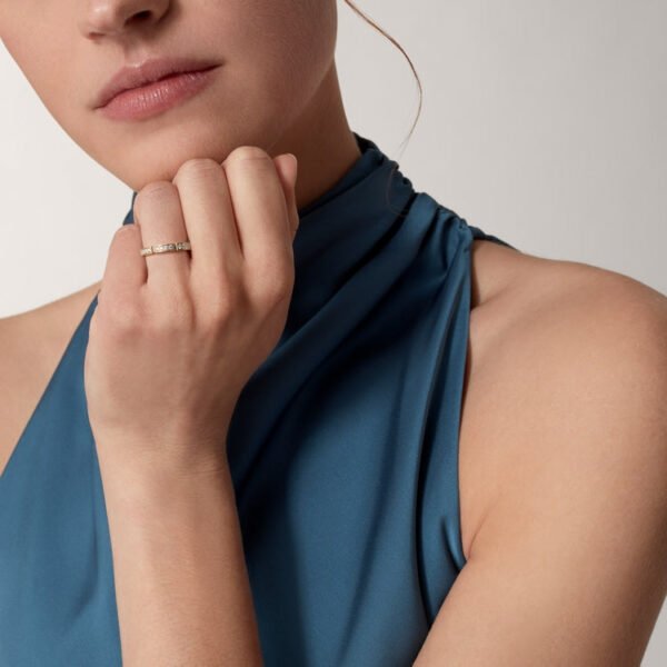 5BC925A8-3522-16FB-9CC4-E933FD0571C7-1.jpg MAILLON PANTHÈRE WEDDING BAND