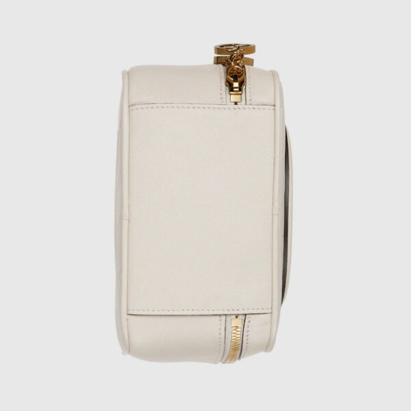 5C6AD2C3-1F02-7A14-5833-5FFD1D568D4F_fc2b4b2f-f969-44db-9f1d-b462bcbc87b3.jpg BLONDIE TOP HANDLE BAG