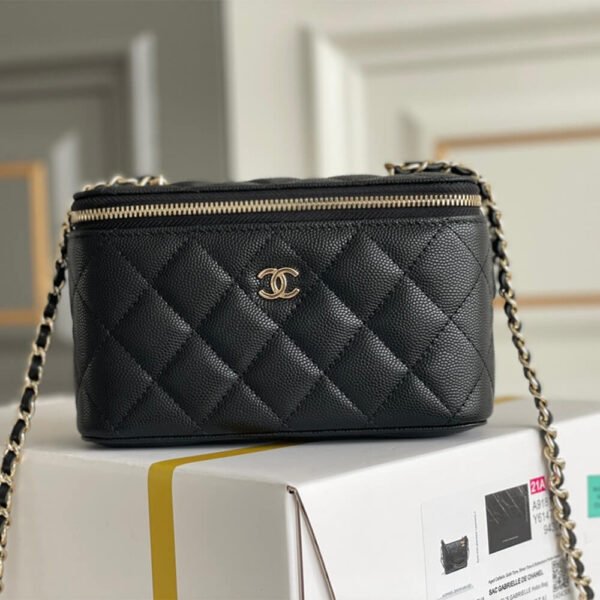 5CA37B2E-BCC5-1A75-6905-86ECD33FE92A.jpg Chanel Long Box Cosmetic Bag