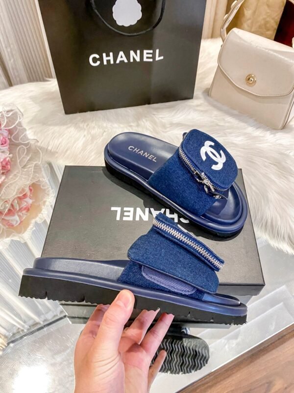 Chanel Women's Logo 25ss CC Sandal