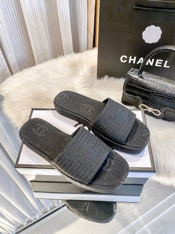 Chanel Women's Logo 25ss CC Sandal