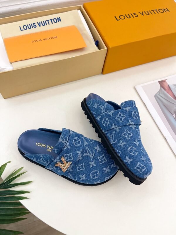Louis Vuitton Unisex Pool Pillow Comfort Sandal
