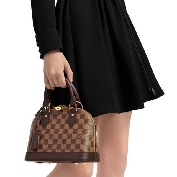 5F2DED6F-9873-46A6-A0E5-3E9EB25C2D9A.jpg Louis Vuitton Alma BB N41221