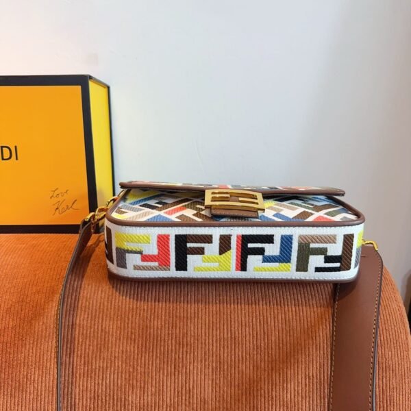 Fendi Baguette Medium