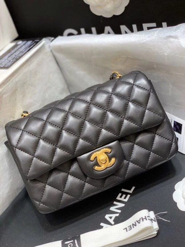 Chanel Classic Flap Bag Gold Toned Hardware Black For Women, Women&rsquo;s Bags, Shoulder And Crossbody Bags 7.8in/20cm A01116