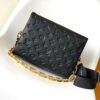 Louis Vuitton M21260 Coussin PM