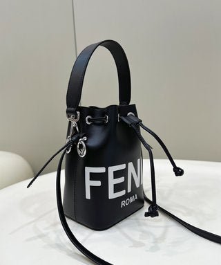 62B7B053-8441-4B52-EF18-6E9D7E719488.jpg Fendi Mon Tresor Mini Bag