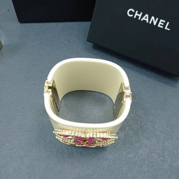 63DE5E77-315A-D8B8-CF06-E2CE453EEE70.jpg CC Bracelet 0024
