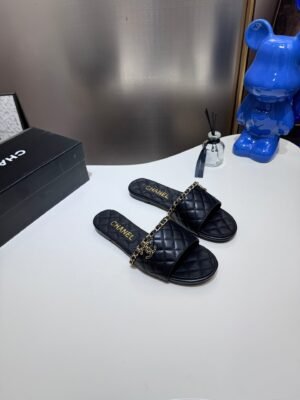 6571D5C3-9281-E4BE-5612-5EFE61EB9253.jpg Chanel Women's Logo 25ss CC Sandal