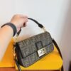 Fendi Baguette Medium - Black Embroidery