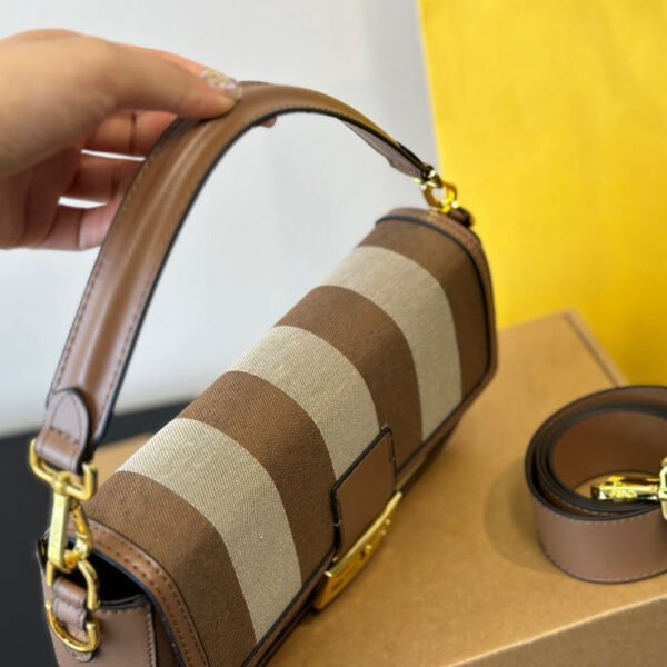 66DEF3C2-6002-8D9D-FB79-F5E65594F592.jpg Fendi Baguette striped fabric bag