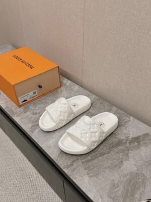 Louis Vuitton Unisex Pool Pillow Comfort Sandal