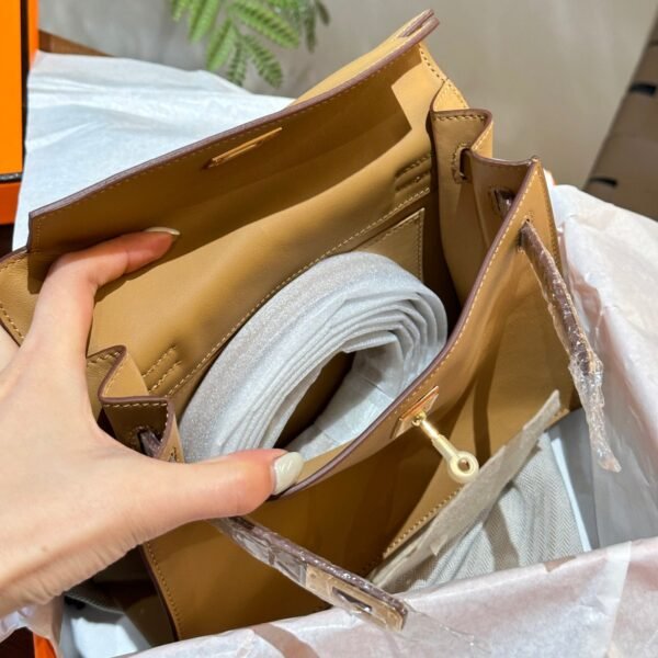 6880AD8B-518A-87C1-D246-217A2FDD6F0A.jpg Kelly 22 Bag