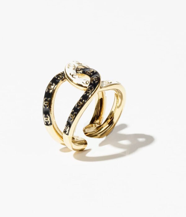 68C6ABD6-F7A7-A0A7-5A60-AB6DC4E8BAF0.jpg RING