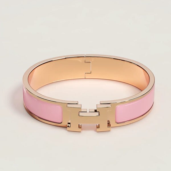 6A5CC333-52B8-1E15-628C-AEA97C41DA25.jpg Hermes Clic H bracelet