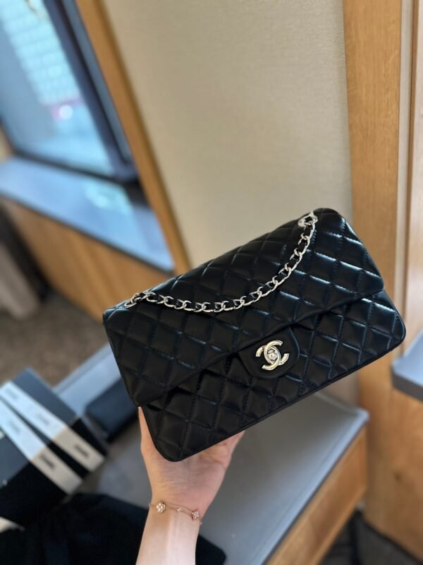 6A8089E6-AF74-45F9-3AB1-BF24ECB7706C.jpg Classic 11.12 Handbag - Pink