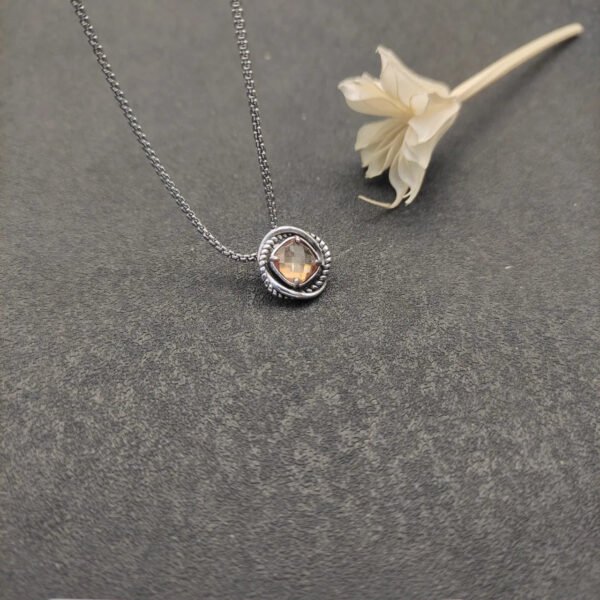 Petite Chatelaine&reg; Necklace Sterling Silver with Champagne, 10mm