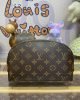 6ADED505-A2DB-FBFB-EB21-BCD41FF1DCAB.jpg Louis Vuitton Cosmetic Pouch MM M46579