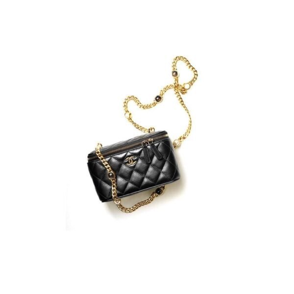 Chanel Vanity with Chain AP2937