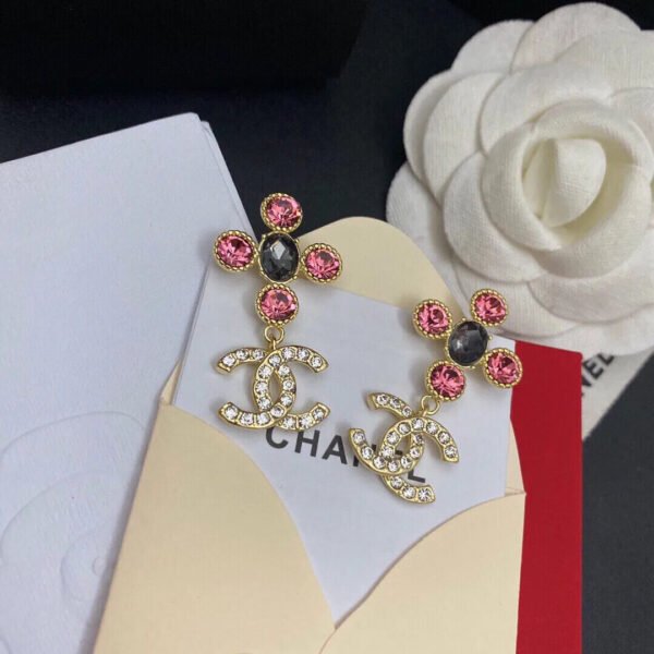 6B30DAB5-CE14-2973-76AD-8388B08646CB.jpg cc Earrings