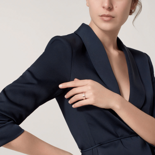 6B808A31-29EA-86F9-31F6-78536463A772-1.png LOVE RING, 3 DIAMONDS