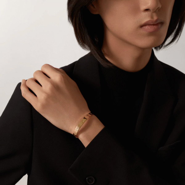 LOVE BRACELET