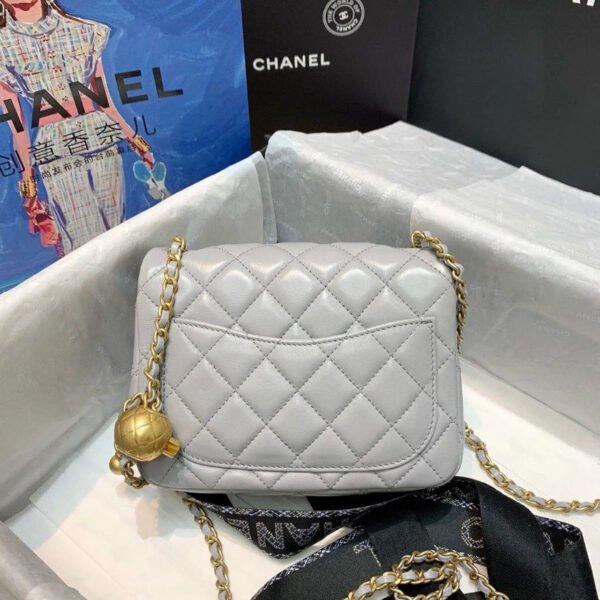 6BE2350D-244A-78D4-961A-3D8D394EB7F6.jpg Chanel Classic Flap With Charm Chain With CC Details On Strap Bag 17cm/7inch Gold Hardware Grey